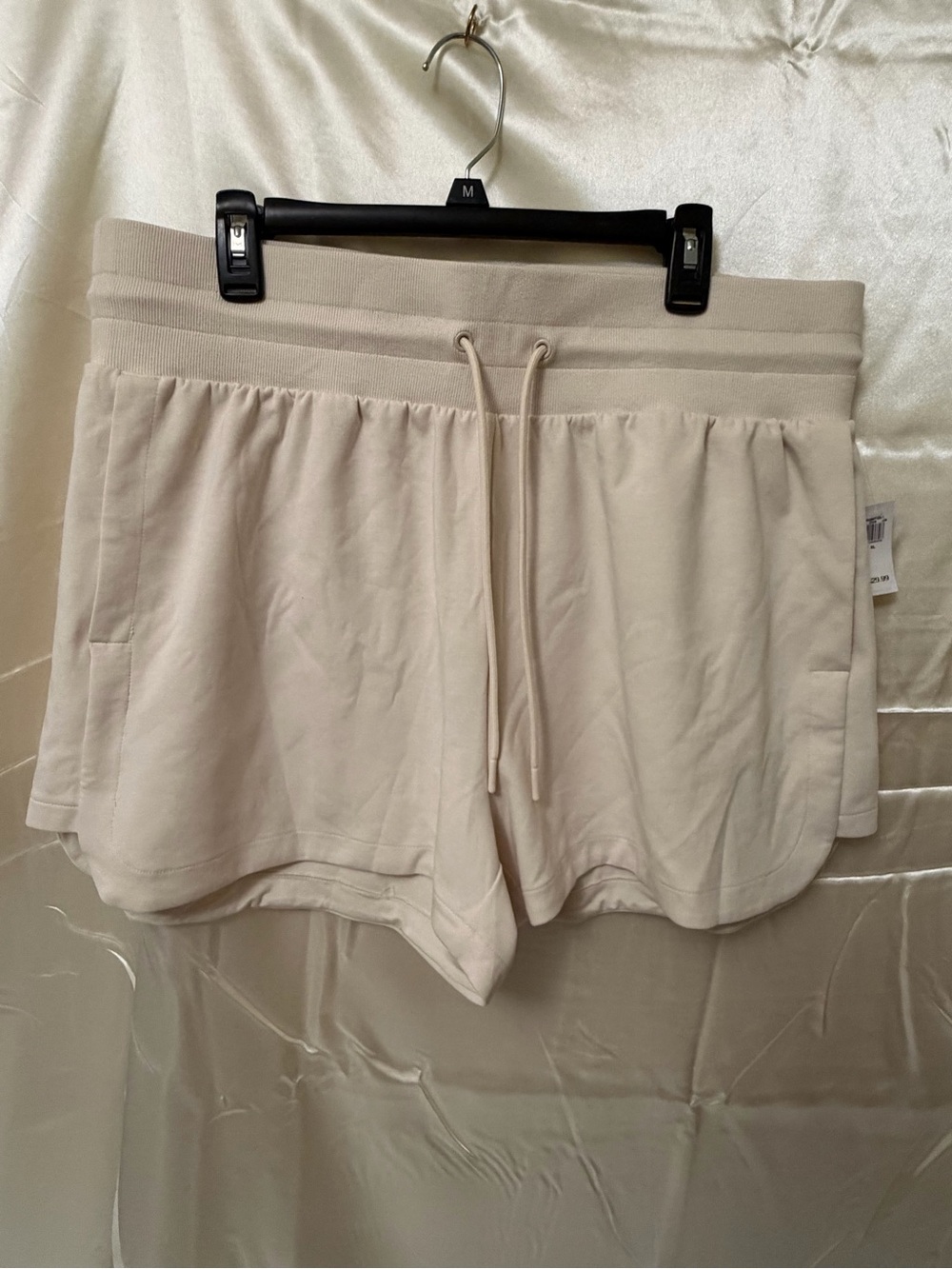 NWT Old Navy Active Cream Athletic Shorts XL Drawstring Lounge Workout